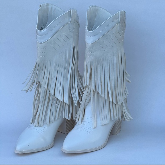 Altar'd State White Fringe Cowgirl Boots Women's 7 - Picture 2 of 9